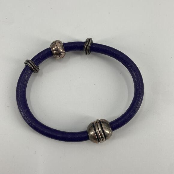 Purple leather Silvertone beaded bracelet - Picture 2 of 3